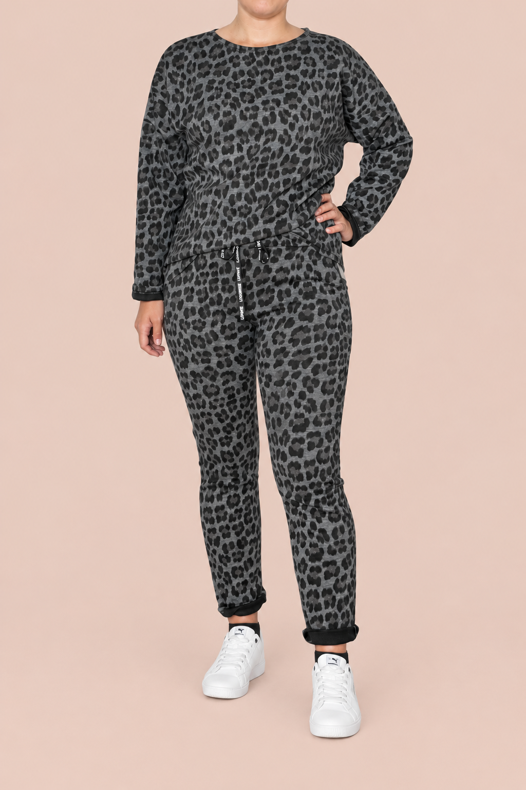 Hose mit Leo-Print - Grau