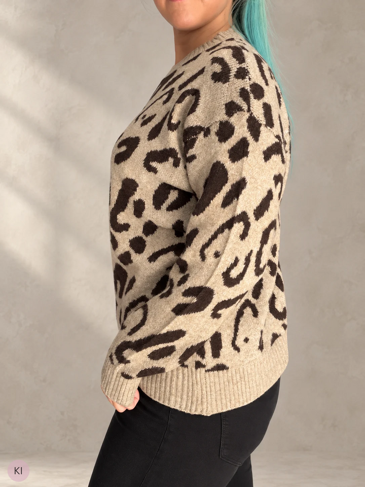Strickpullover mit Leo-Muster