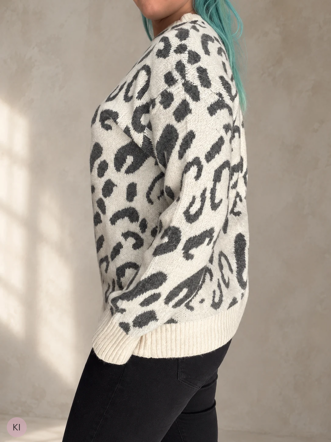 Strickpullover mit Leo-Muster