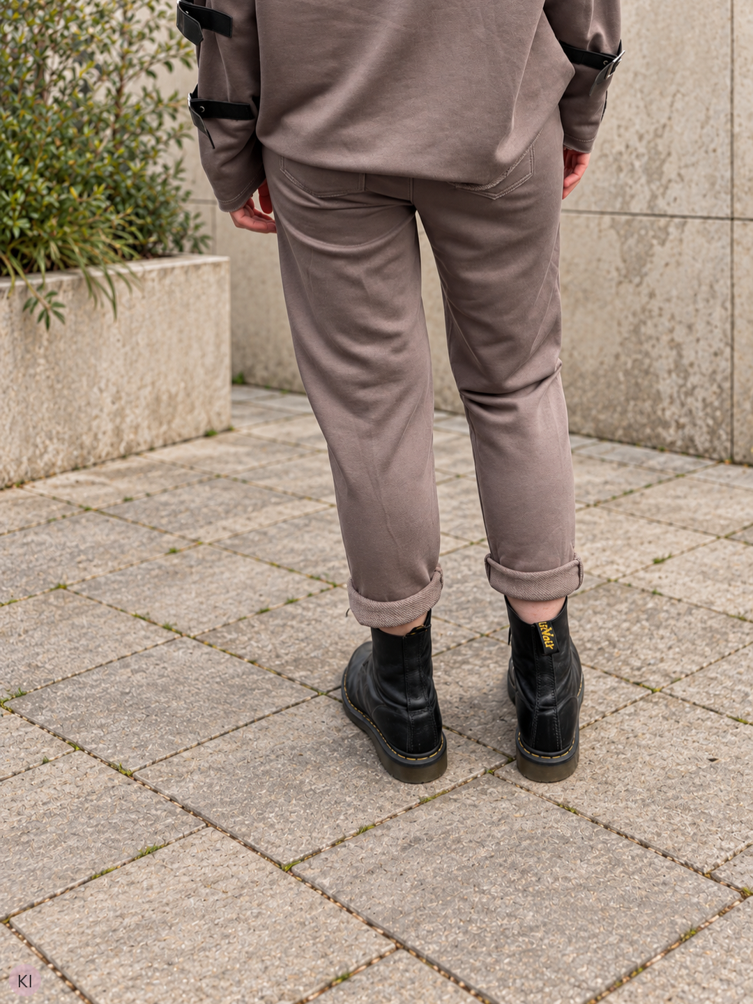 Cargohose mit Schnallendetails