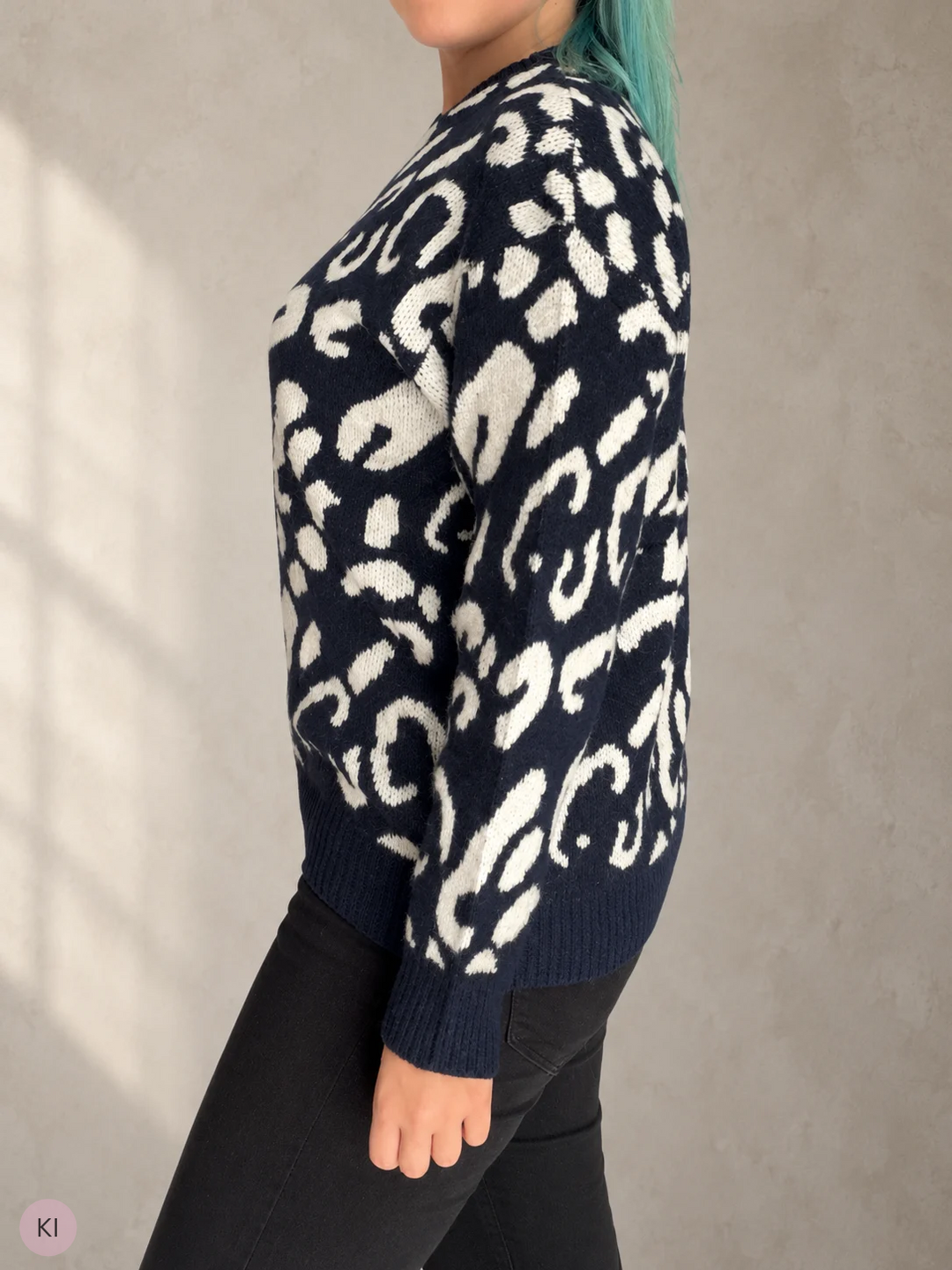 Strickpullover mit Leo-Muster