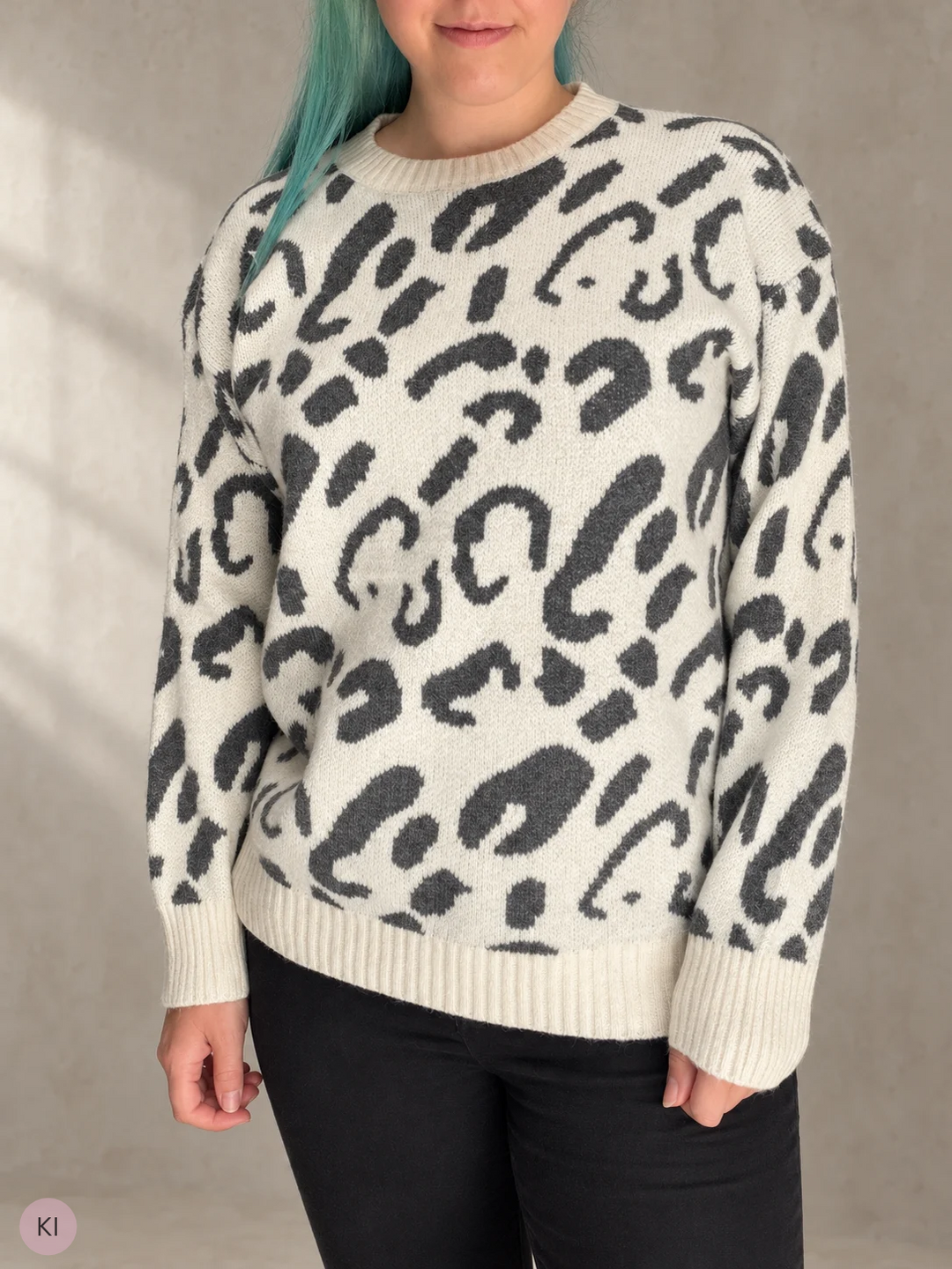 Strickpullover mit Leo-Muster