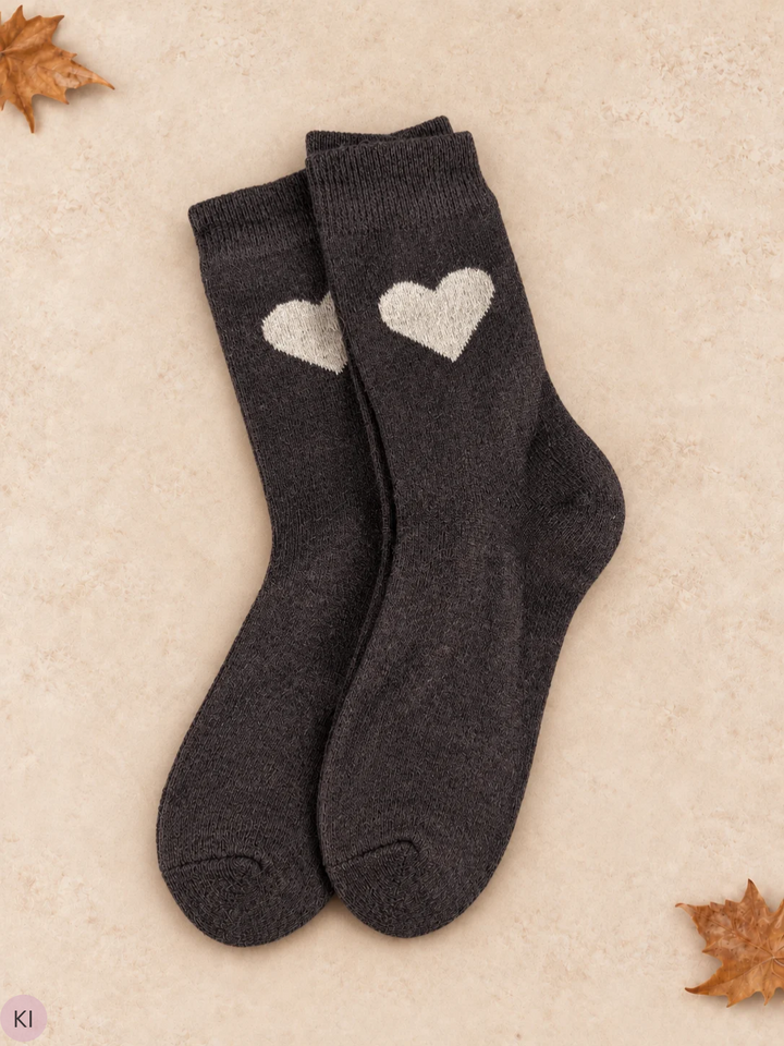 Kuschelige Socken mit Herz