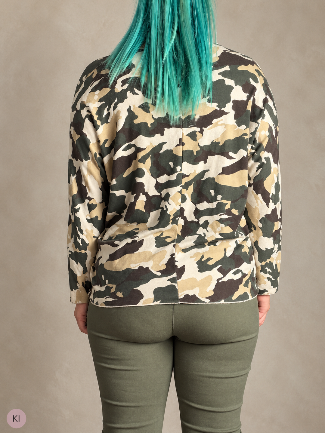 Pullover mit Camouflage-Muster