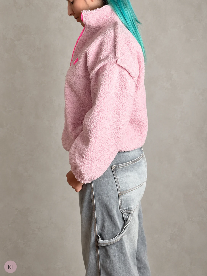 Teddyjacke mit Neon-Detail